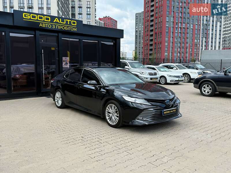 Toyota Camry 2020