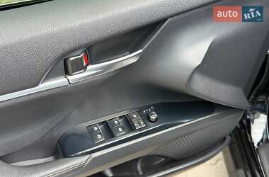 Седан Toyota Camry 2020 в 