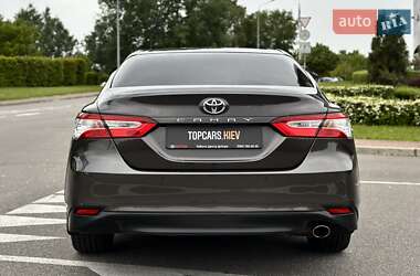 Седан Toyota Camry 2018 в 