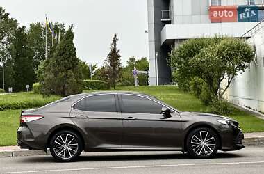Седан Toyota Camry 2018 в 