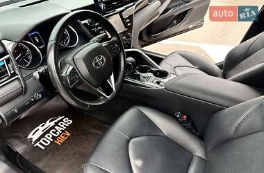 Седан Toyota Camry 2018 в 