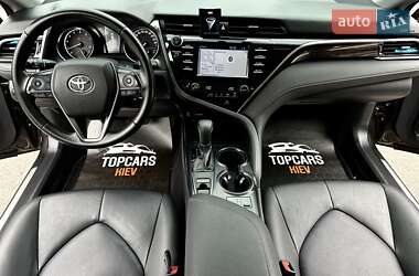 Седан Toyota Camry 2018 в 