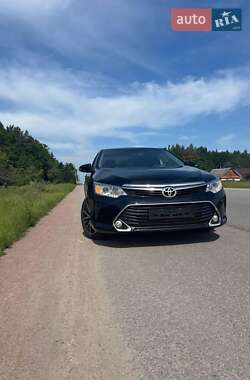 Седан Toyota Camry 2016 в Житомире