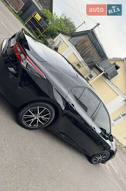 Седан Toyota Camry 2024 в 