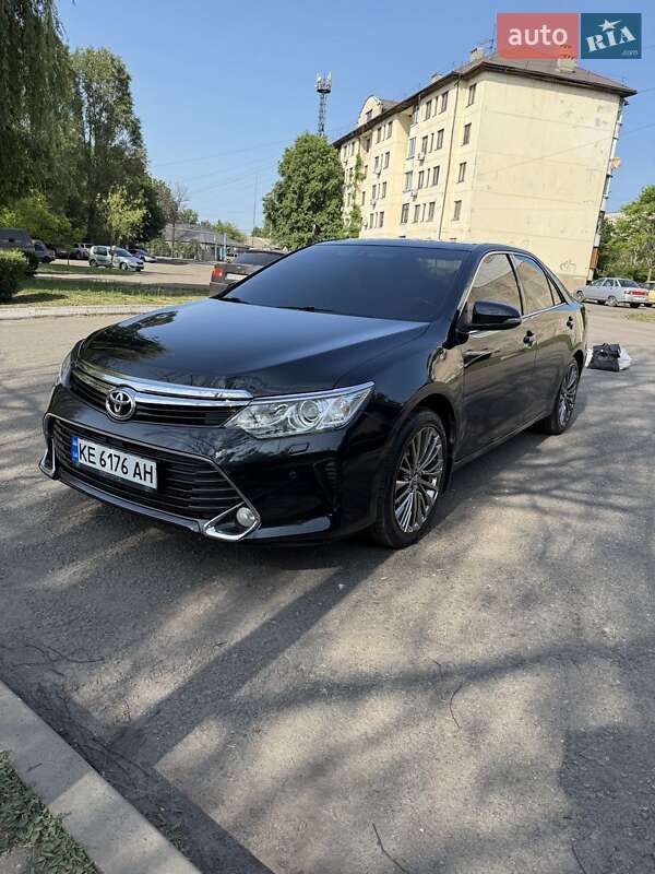 Toyota Camry 2016