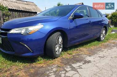 Седан Toyota Camry 2016 в 