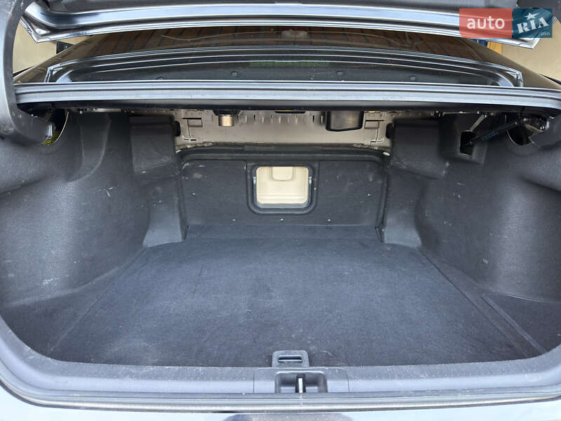 Седан Toyota Camry 2021 в Харькове