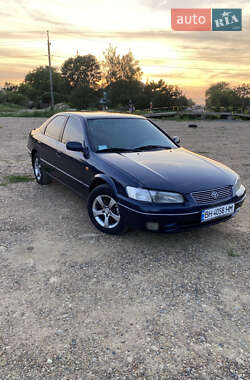Седан Toyota Camry 1999 в Одессе