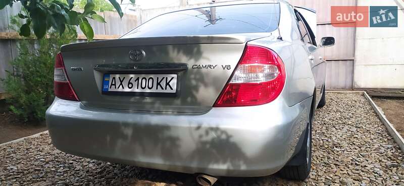 Седан Toyota Camry 2003 в Харькове