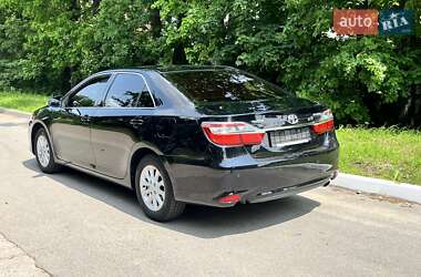 Седан Toyota Camry 2015 в 