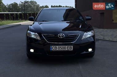 Седан Toyota Camry 2006 в Чернигове