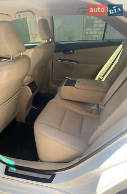 Седан Toyota Camry 2012 в 