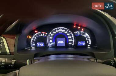 Седан Toyota Camry 2012 в 