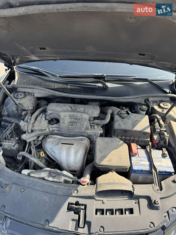 Седан Toyota Camry 2012 в Дніпрі