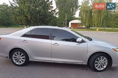 Седан Toyota Camry 2012 в 
