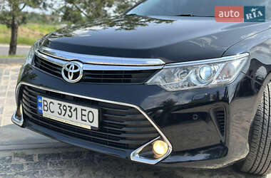 Седан Toyota Camry 2016 в 