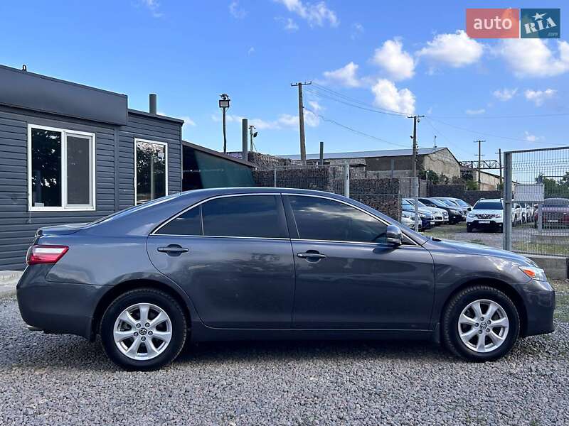 Седан Toyota Camry 2010 в Одессе