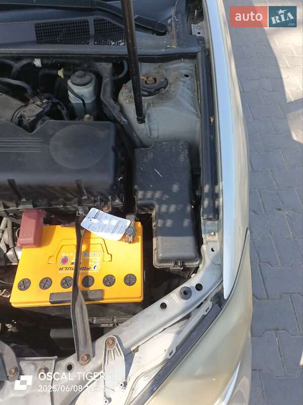 Седан Toyota Camry 2003 в Одессе