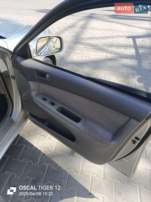 Седан Toyota Camry 2003 в Одессе