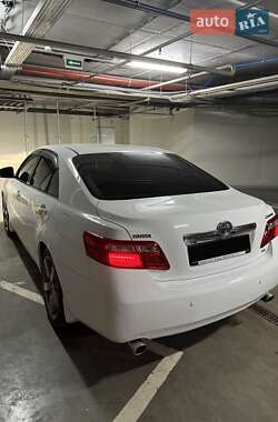 Седан Toyota Camry 2009 в 