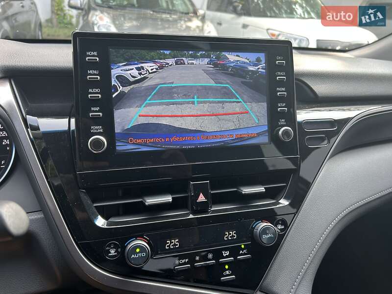 Седан Toyota Camry 2024 в Одесі