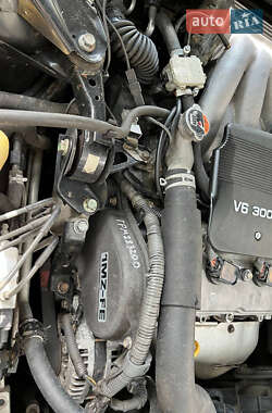 Седан Toyota Camry 2004 в 