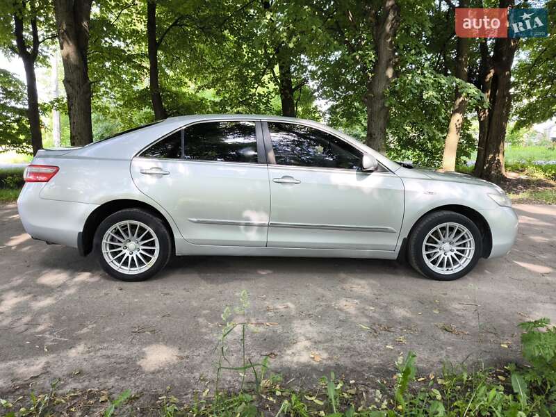Седан Toyota Camry 2008 в Козятині