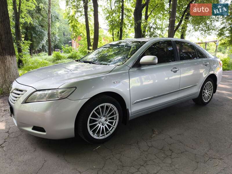 Седан Toyota Camry 2008 в Козятині