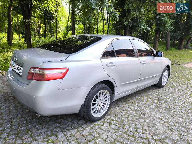 Седан Toyota Camry 2008 в Козятині