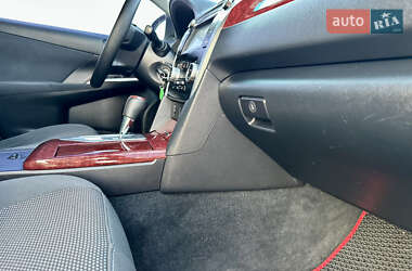 Седан Toyota Camry 2013 в 