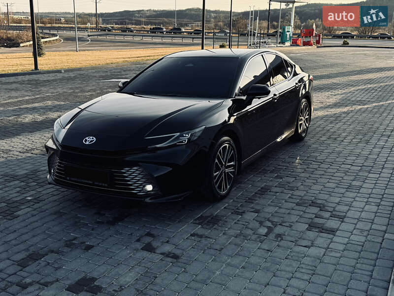 Toyota Camry 2024
