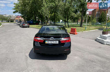 Седан Toyota Camry 2012 в 