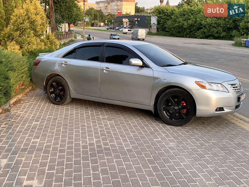 Седан Toyota Camry 2006 в Збаражі