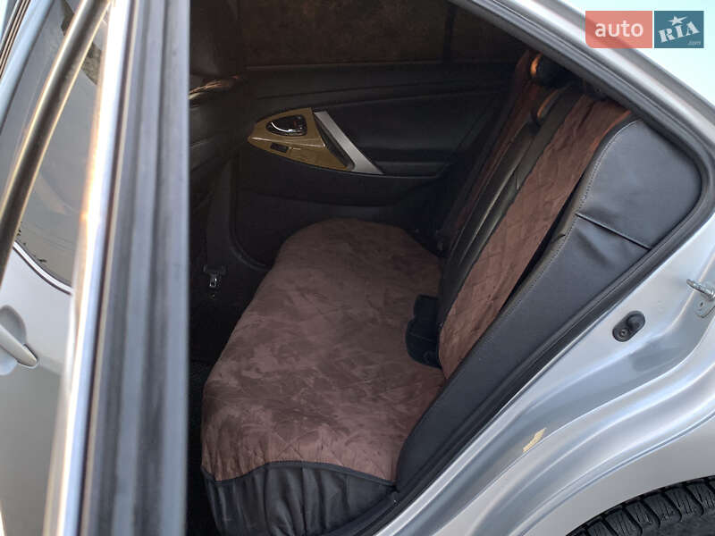 Седан Toyota Camry 2006 в Збаражі