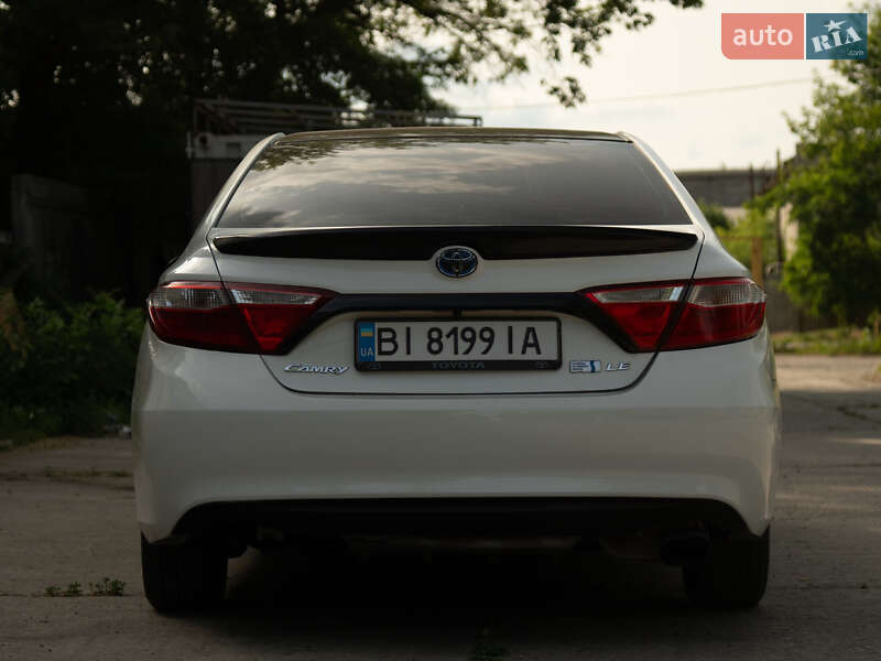 Седан Toyota Camry 2015 в Кременчуці