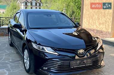Седан Toyota Camry 2018 в Теплике