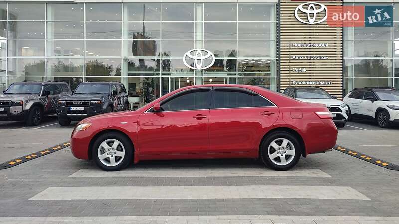 Седан Toyota Camry 2007 в Києві