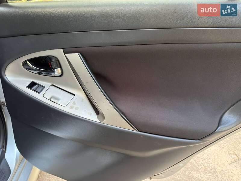 Седан Toyota Camry 2006 в Охтирці фото 12 Седан Toyota Camry 2006 в Охтирці