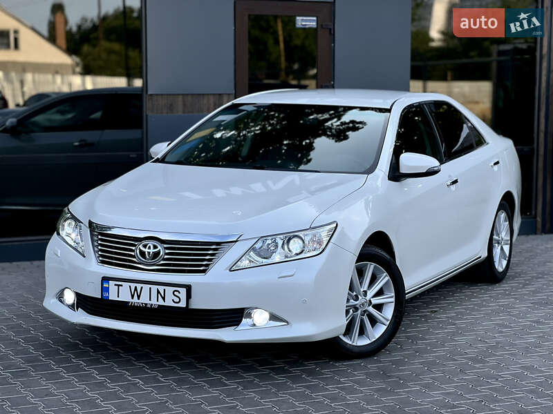 Toyota Camry 2014