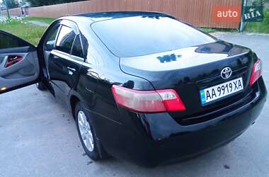 Седан Toyota Camry 2007 в Києві