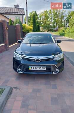 Седан Toyota Camry 2015 в 