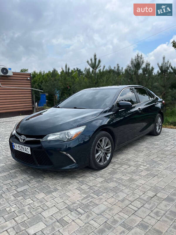 Toyota Camry 2015