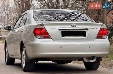 Седан Toyota Camry 2006 в 
