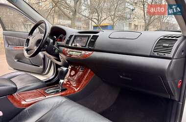 Седан Toyota Camry 2006 в 