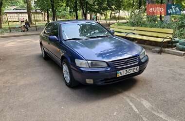 Седан Toyota Camry 1998 в Одессе