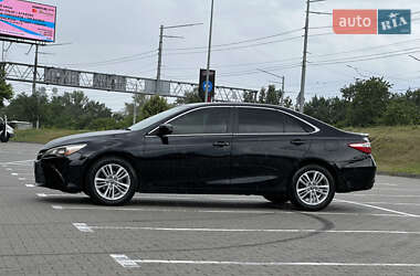 Седан Toyota Camry 2017 в Києві