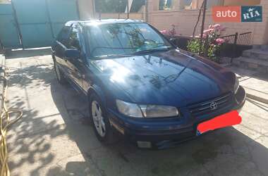 Седан Toyota Camry 1997 в Одессе
