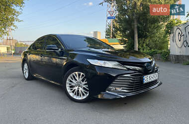 Седан Toyota Camry 2019 в Киеве