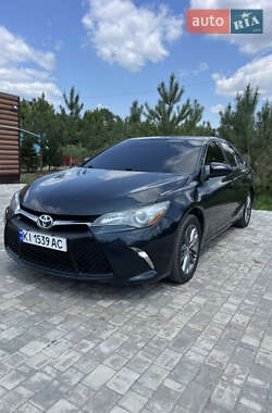 Седан Toyota Camry 2015 в Белогородке