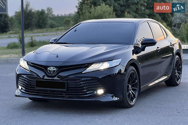 Toyota Camry 2017